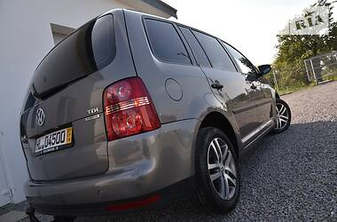 Минивэн Volkswagen Touran 2011 в Дрогобыче