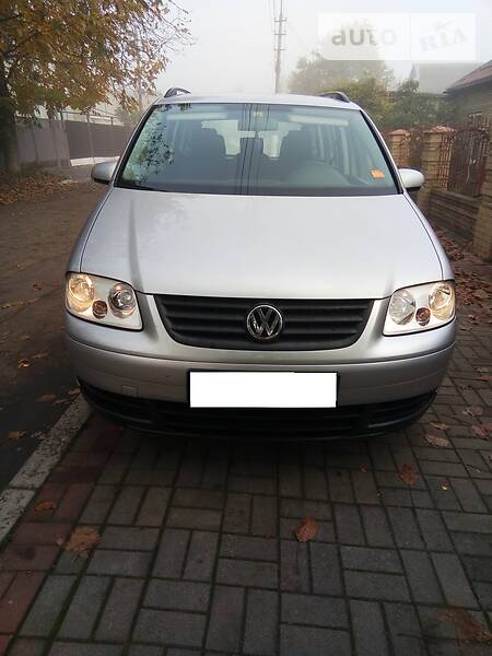 Мінівен Volkswagen Touran 2007 в Донецьку