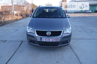 Мінівен Volkswagen Touran 2007 в Стрию