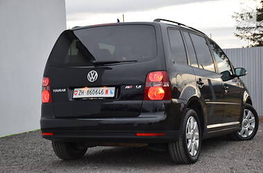 Минивэн Volkswagen Touran 2010 в Дрогобыче