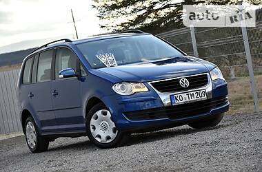 Минивэн Volkswagen Touran 2008 в Дрогобыче