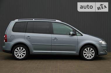 Минивэн Volkswagen Touran 2007 в Сарнах