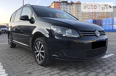 Мінівен Volkswagen Touran 2011 в 