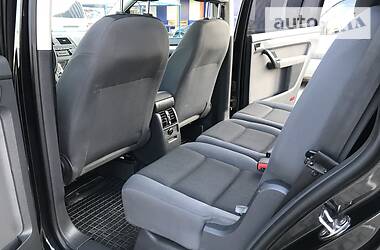 Мінівен Volkswagen Touran 2011 в 
