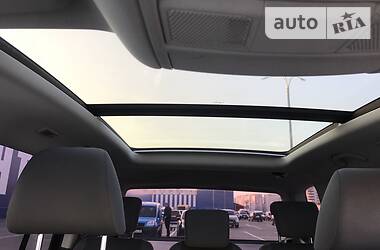 Мінівен Volkswagen Touran 2011 в 