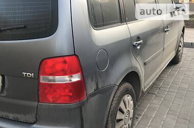 Мінівен Volkswagen Touran 2006 в 