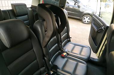 Мінівен Volkswagen Touran 2015 в 