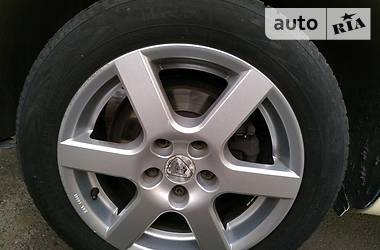 Мінівен Volkswagen Touran 2015 в 