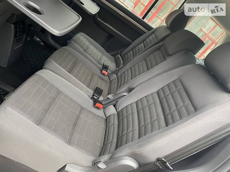 Універсал Volkswagen Touran 2006 в Івано-Франківську