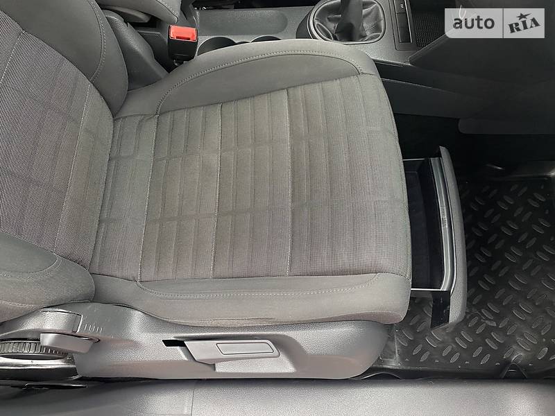Універсал Volkswagen Touran 2006 в Івано-Франківську