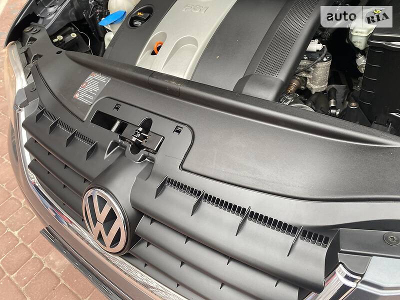 Універсал Volkswagen Touran 2006 в Івано-Франківську