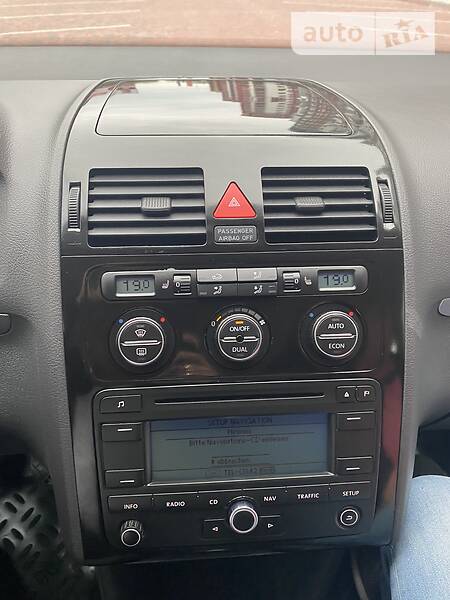 Універсал Volkswagen Touran 2006 в Івано-Франківську