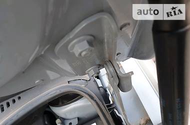 Мінівен Volkswagen Touran 2011 в 