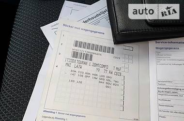 Мінівен Volkswagen Touran 2011 в 