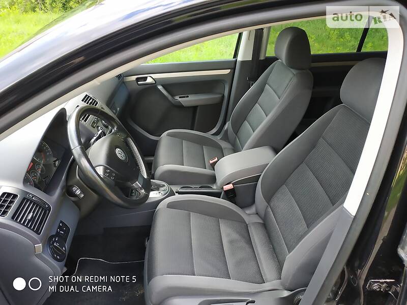 Універсал Volkswagen Touran 2009 в Дубні