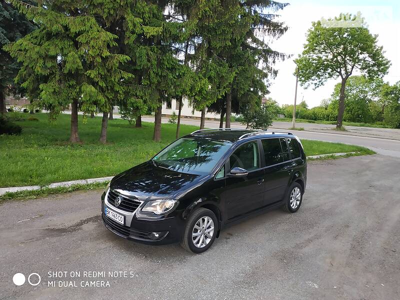 Універсал Volkswagen Touran 2009 в 