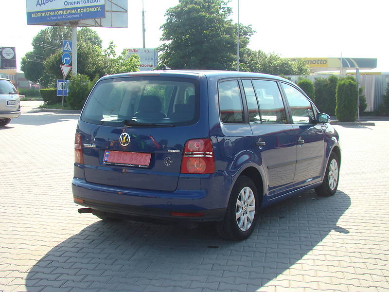 Мінівен Volkswagen Touran 2007 в Луцьку