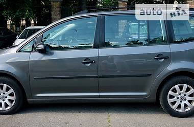 Минивэн Volkswagen Touran 2013 в Киеве