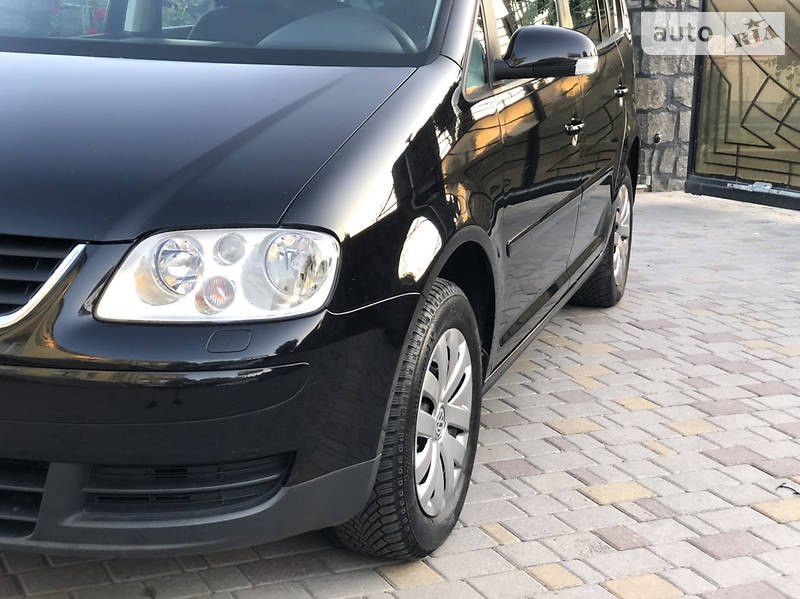 Мінівен Volkswagen Touran 2006 в Хмельницькому