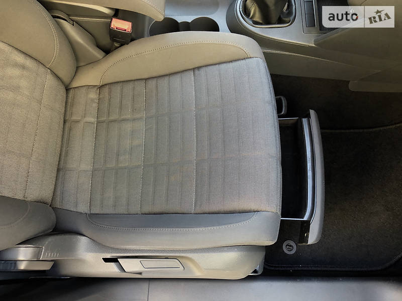 Мінівен Volkswagen Touran 2006 в Хмельницькому