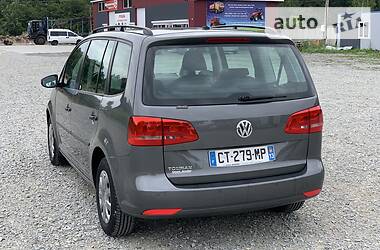 Мінівен Volkswagen Touran 2013 в 