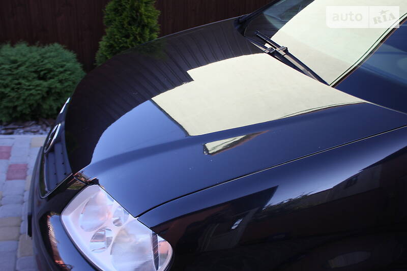 Універсал Volkswagen Touran 2005 в Львові