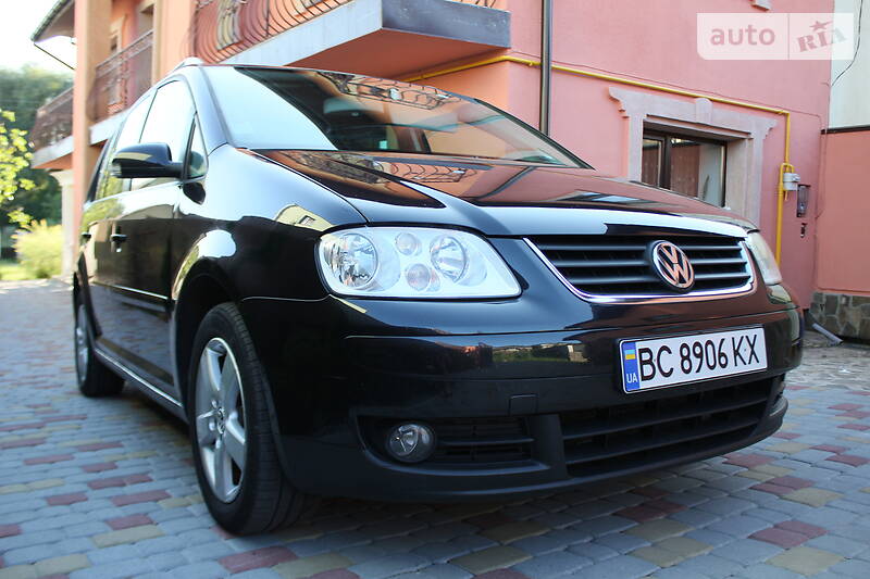 Універсал Volkswagen Touran 2005 в Львові