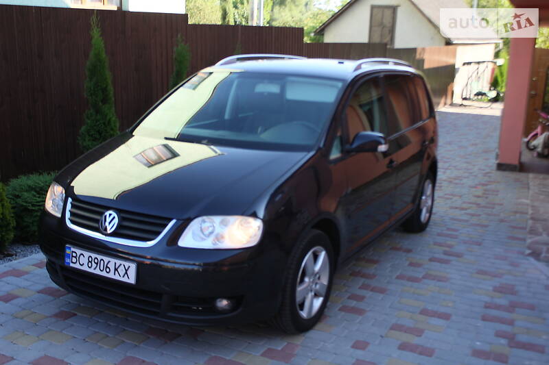 Універсал Volkswagen Touran 2005 в Львові