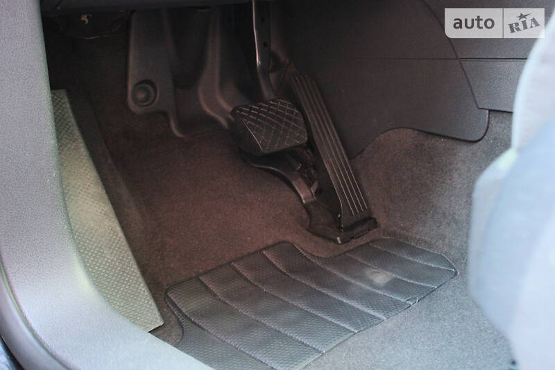 Універсал Volkswagen Touran 2005 в Львові