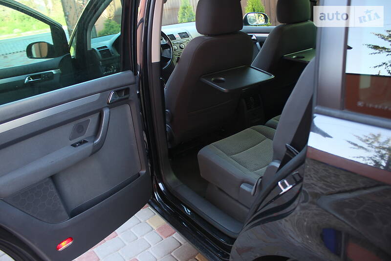 Універсал Volkswagen Touran 2005 в Львові