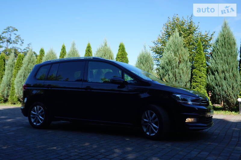 Універсал Volkswagen Touran 2016 в Самборі