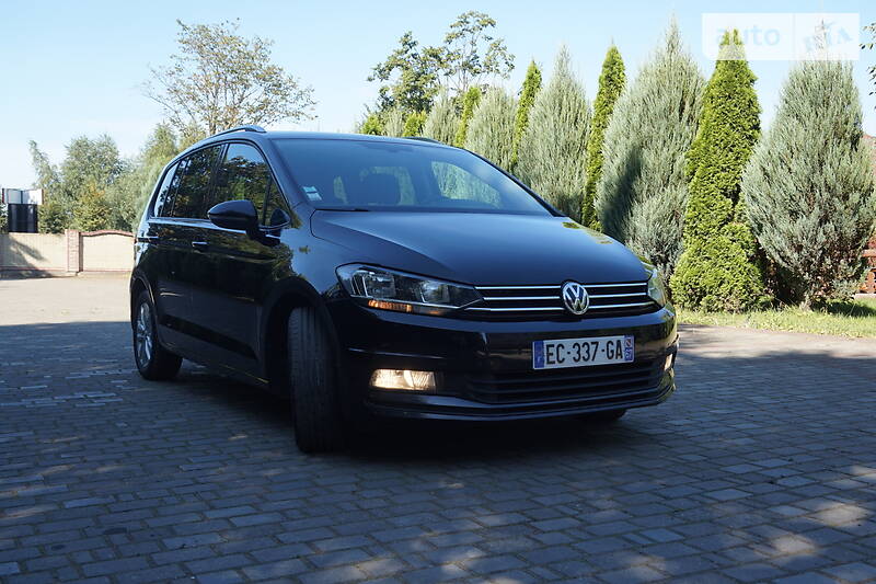 Універсал Volkswagen Touran 2016 в Самборі
