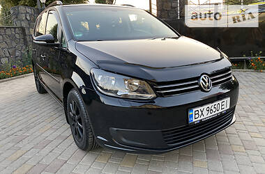 Мінівен Volkswagen Touran 2011 в 