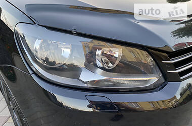 Мінівен Volkswagen Touran 2011 в 