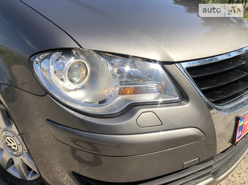 Мінівен Volkswagen Touran 2008 в Броварах фото 10 Мінівен Volkswagen Touran 2008 в Броварах