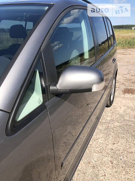 Мінівен Volkswagen Touran 2008 в Броварах фото 16 Мінівен Volkswagen Touran 2008 в Броварах