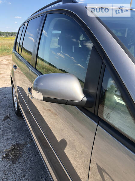 Мінівен Volkswagen Touran 2008 в Броварах фото 17 Мінівен Volkswagen Touran 2008 в Броварах
