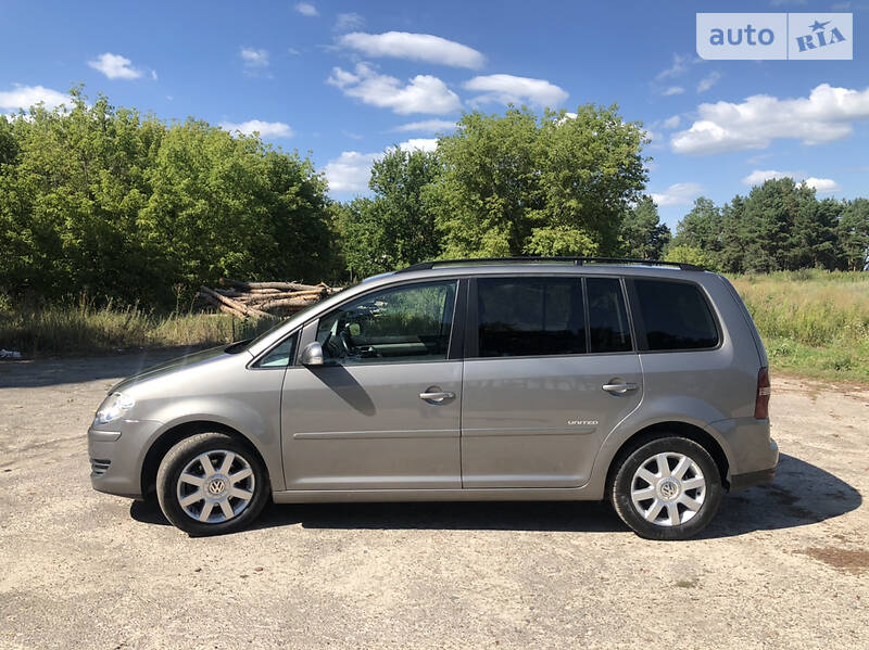 Мінівен Volkswagen Touran 2008 в Броварах фото 2 Мінівен Volkswagen Touran 2008 в Броварах