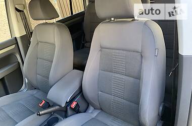Мінівен Volkswagen Touran 2010 в 
