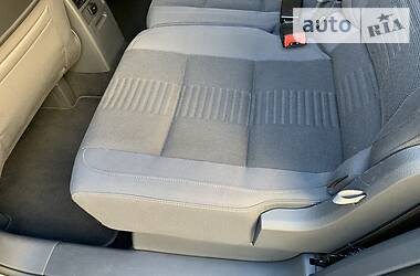 Мінівен Volkswagen Touran 2010 в 