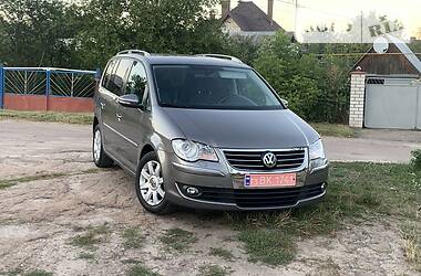 Мінівен Volkswagen Touran 2010 в 