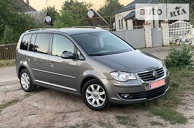 Мінівен Volkswagen Touran 2010 в 