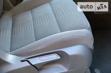 Мінівен Volkswagen Touran 2010 в 