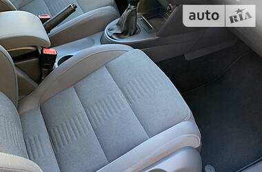 Мінівен Volkswagen Touran 2010 в 