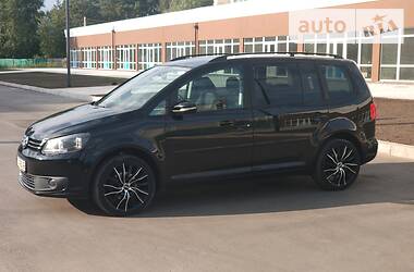 Мінівен Volkswagen Touran 2011 в 