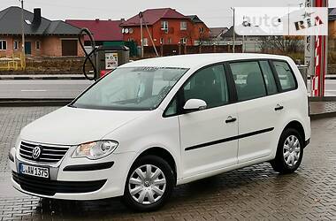 Універсал Volkswagen Touran 2007 в Ківерцях