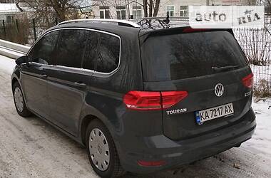 Минивэн Volkswagen Touran 2016 в Киеве