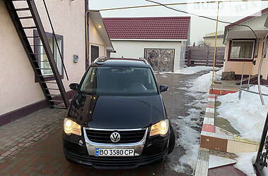 Минивэн Volkswagen Touran 2007 в Тернополе