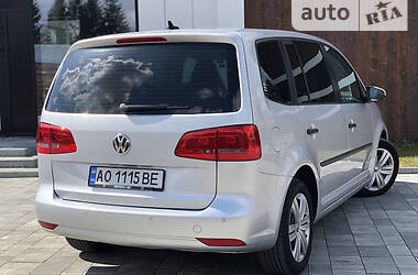 Минивэн Volkswagen Touran 2014 в Хусте