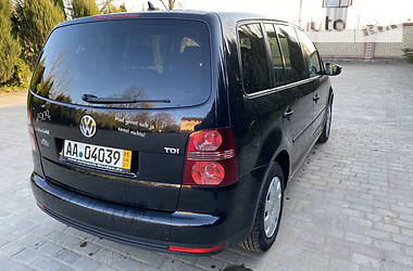 Мінівен Volkswagen Touran 2009 в Самборі